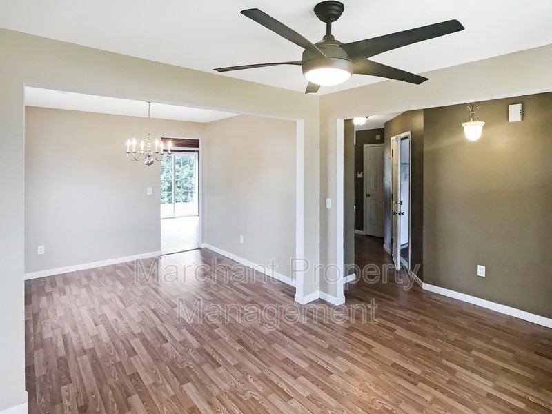 705 Cassie Marie Ct - Photo 5 of 26