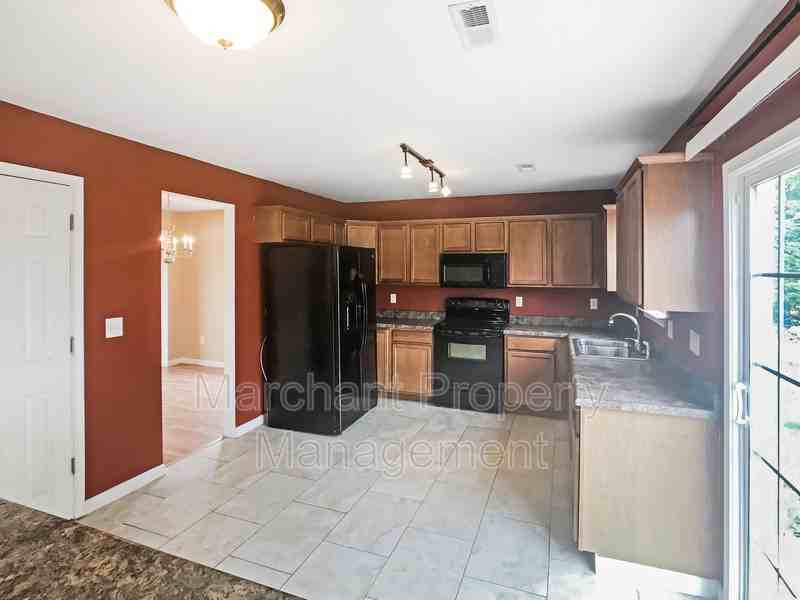 705 Cassie Marie Ct - Photo 7 of 26