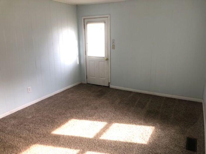 401 E Cherry Ave - Photo 3 of 7