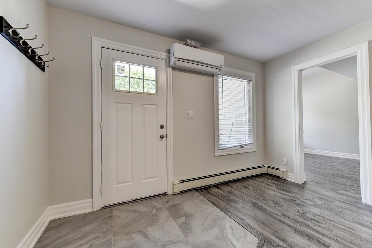 210 Ontario Street West #3 - Photo 3 of 15