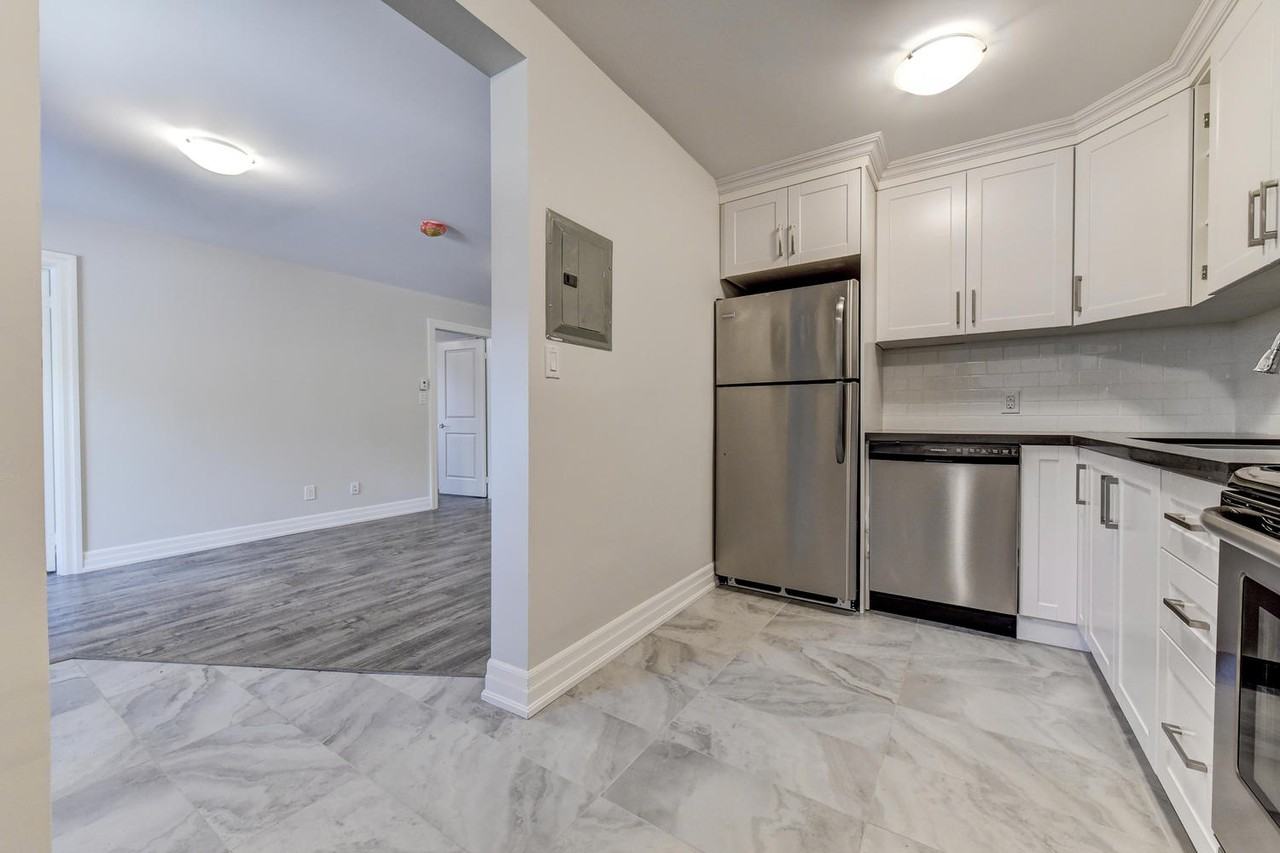 210 Ontario Street West #3 - Photo 5 of 15