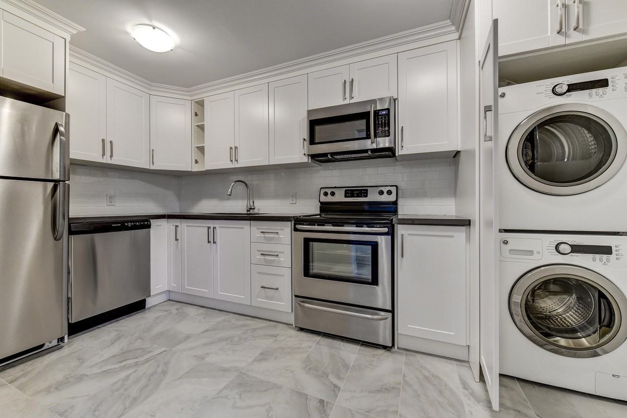 210 Ontario Street West #3 - Photo 6 of 15