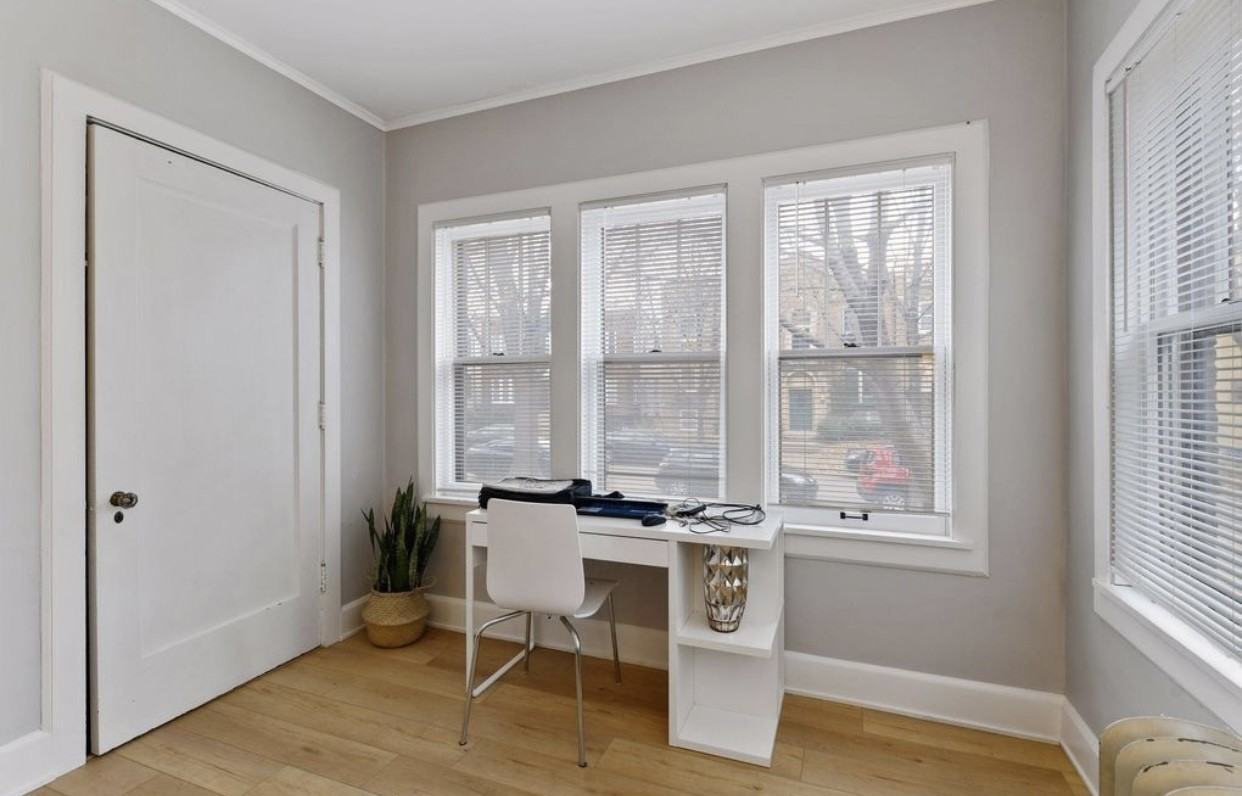 3138 Girard Ave S - Photo 3 of 10