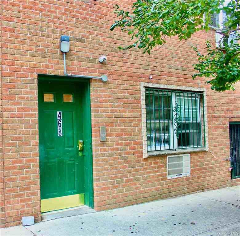 468 E 183rd St, New York, NY 10458 3 Bedroom House for 2,400/month