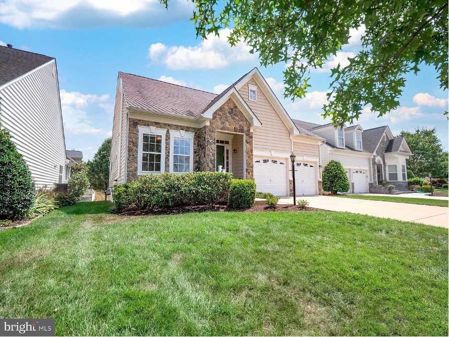 6013 Calumet Ct - Photo 2 of 46