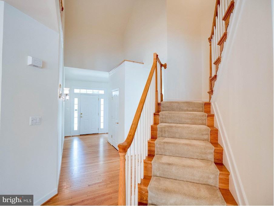 6013 Calumet Ct - Photo 3 of 46