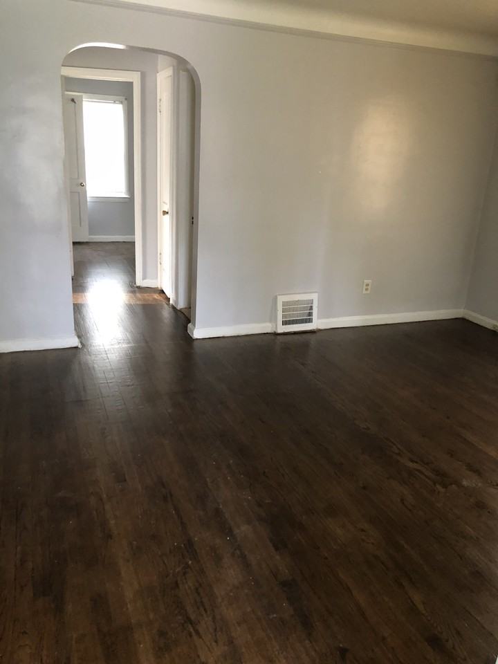 18996 Elkhart Street - Photo 3 of 17