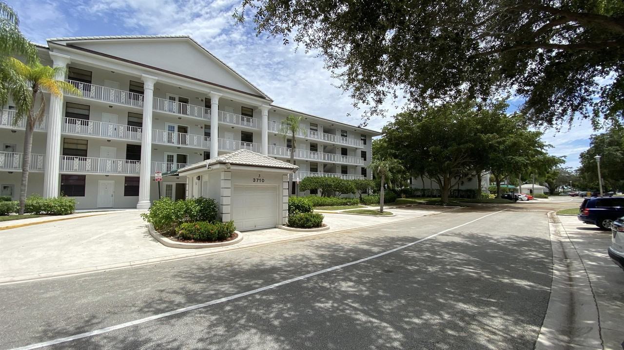 3650 Whitehall Dr #105