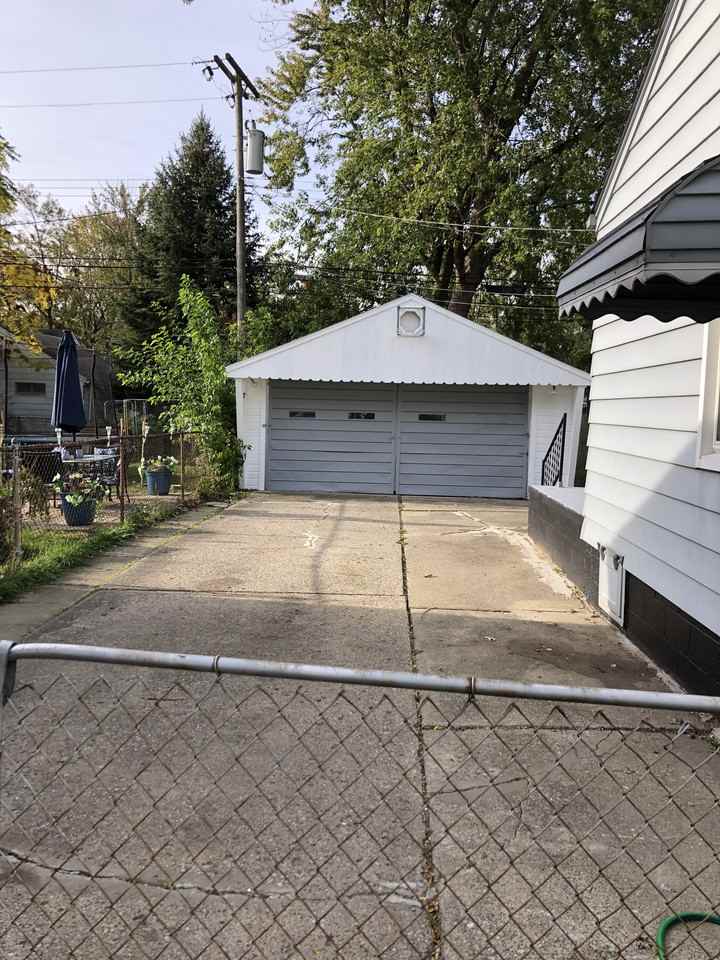 18996 Elkhart Street - Photo 2 of 17