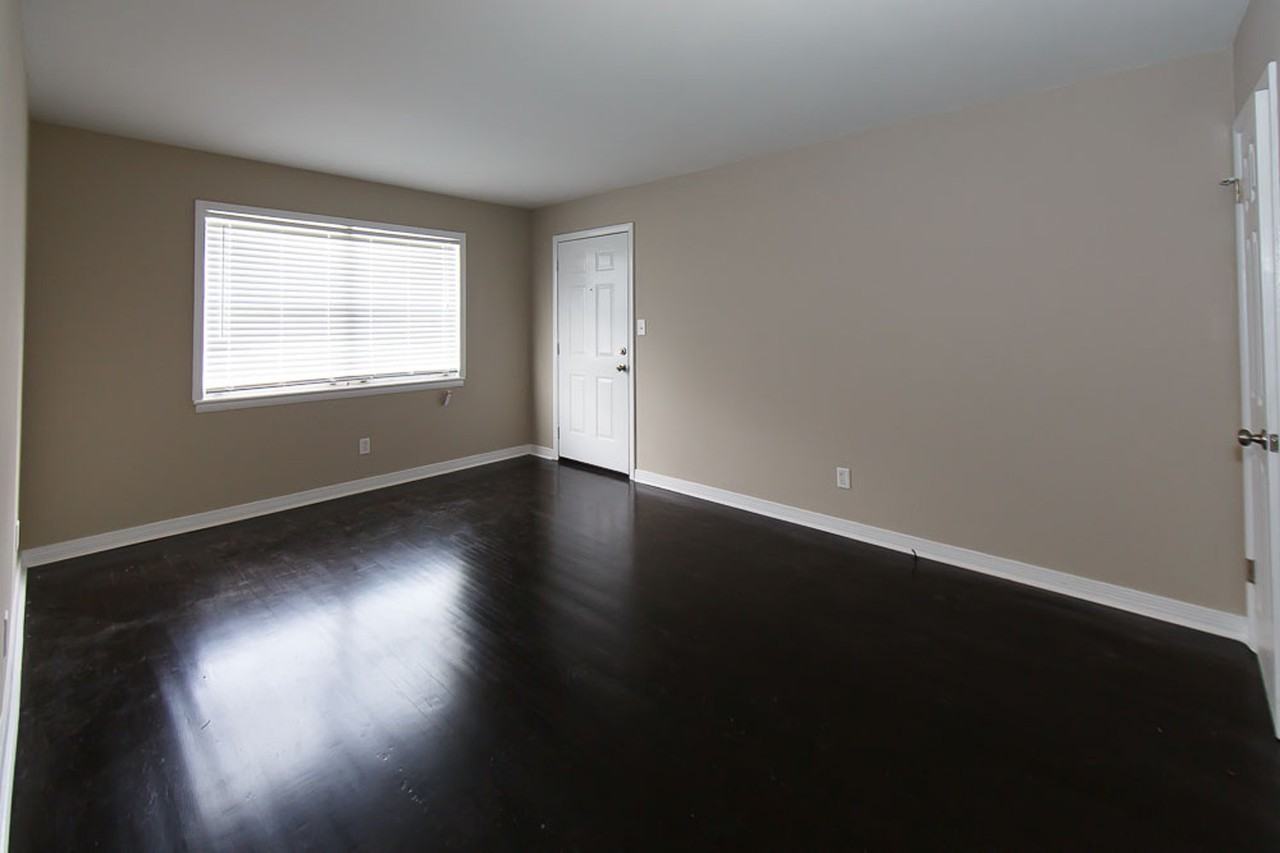 1952 Calmar St #200 - Photo 5 of 8