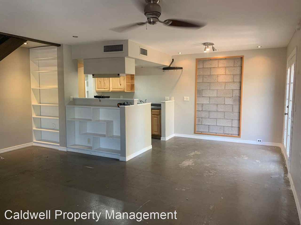 10432 N 10th St #2 - Photo 3 of 13