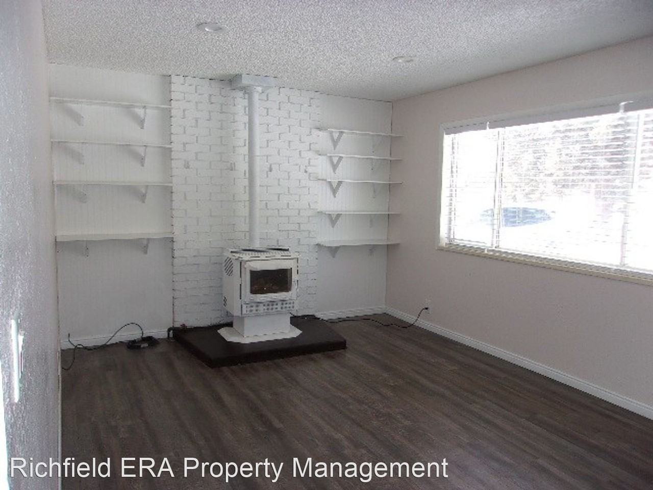 362 N 200 W - Photo 3 of 18