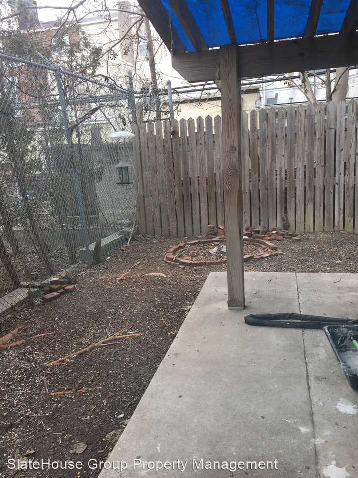 1006 N 5th St - Photo 2 of 10