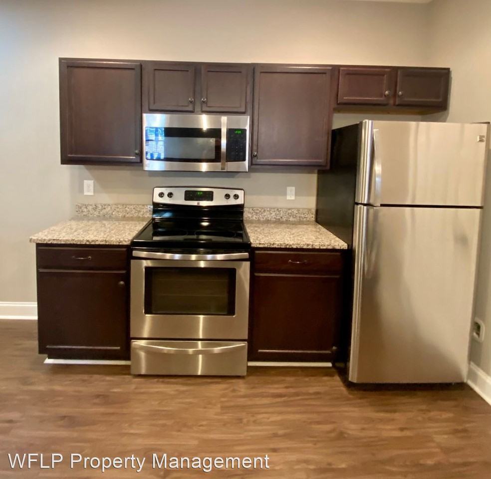 100 Portico St - Photo 3 of 14