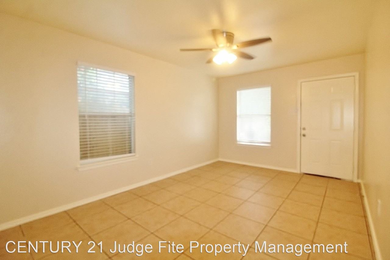 2915 Van Horn Ave - Photo 2 of 11
