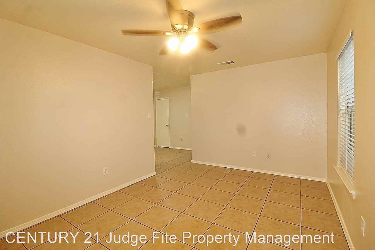 2915 Van Horn Ave - Photo 3 of 11