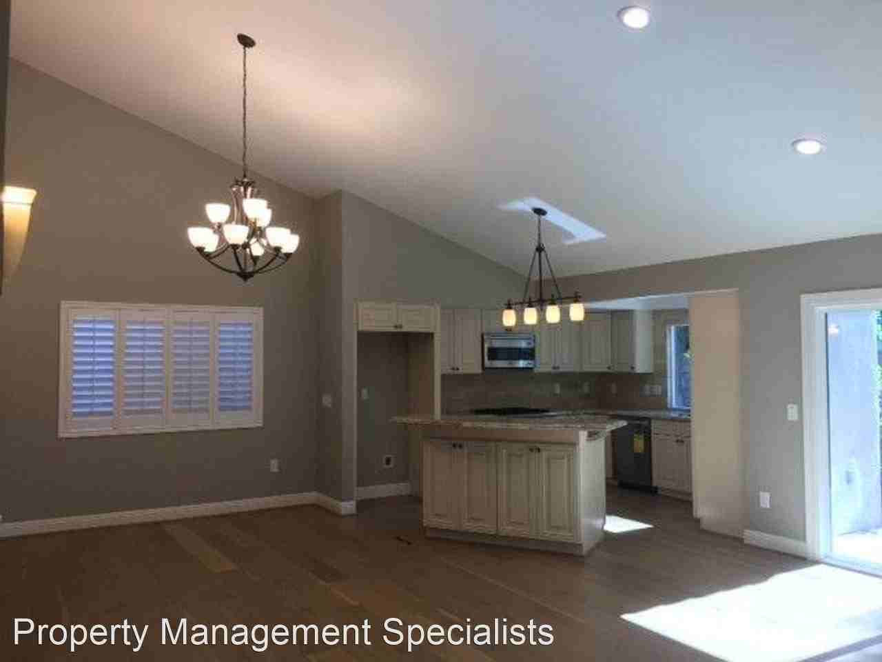 1080 Finrod Ct - Photo 3 of 15