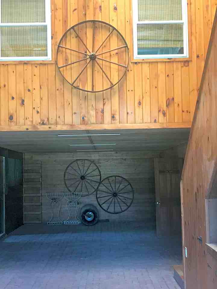 502 Carpenter Hill Rd - Photo 2 of 9