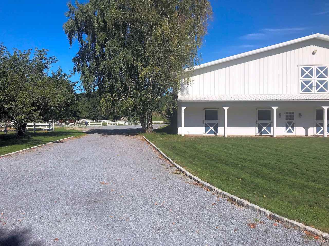 502 Carpenter Hill Rd - Photo 3 of 9