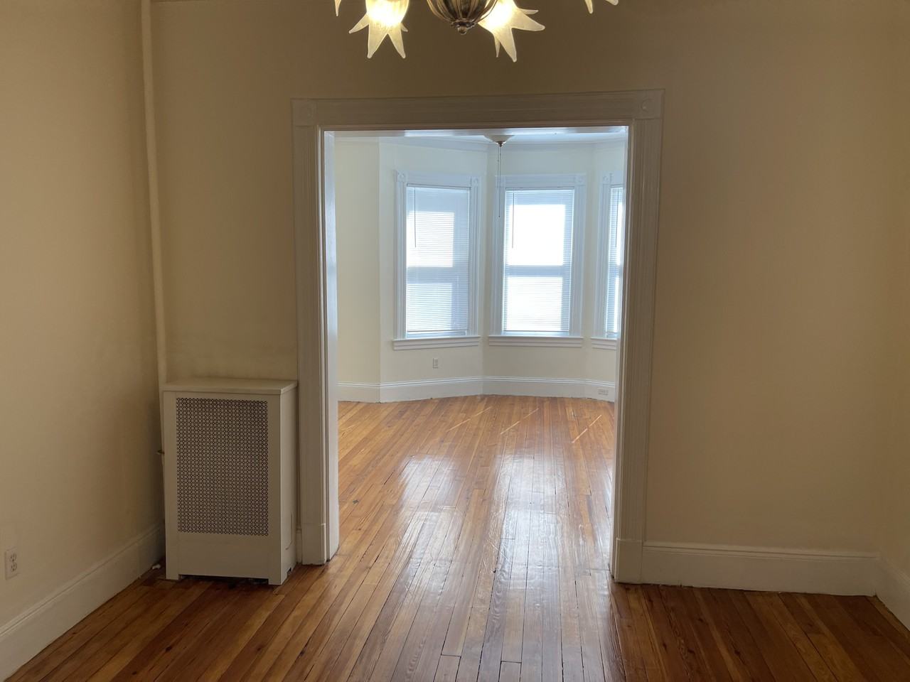 115 Hauxhurst Avenue #1 - Photo 4 of 29
