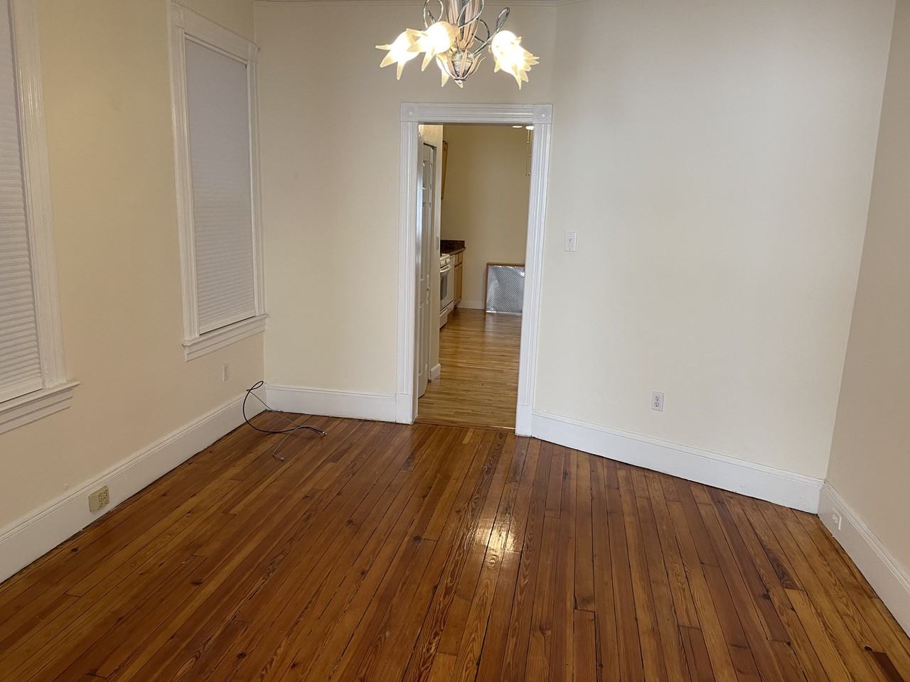 115 Hauxhurst Avenue #1 - Photo 5 of 29