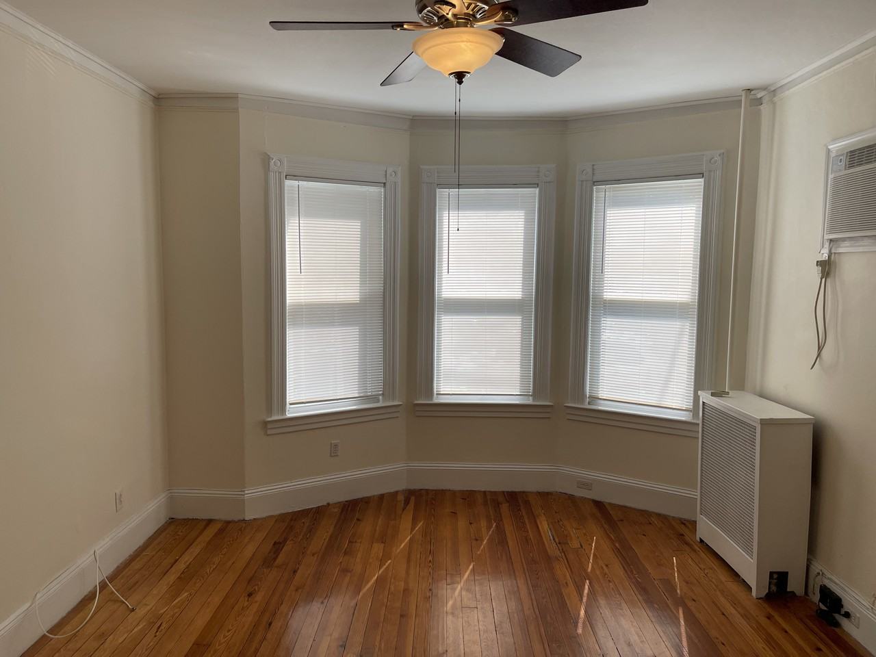 115 Hauxhurst Avenue #1 - Photo 7 of 29