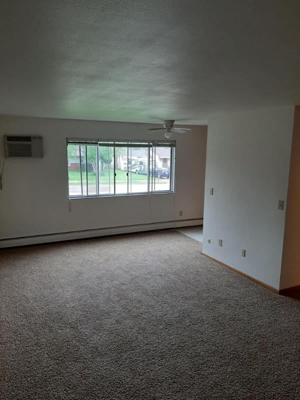 1363 County Road B W #3rdFL - Photo 4 of 6