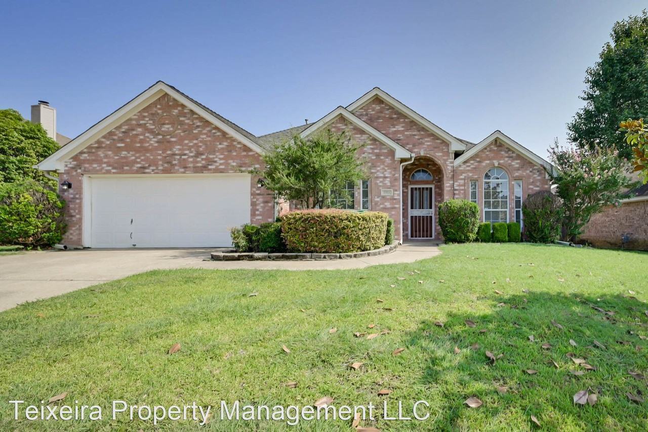 2103 Nugent Dr - Photo 2 of 40
