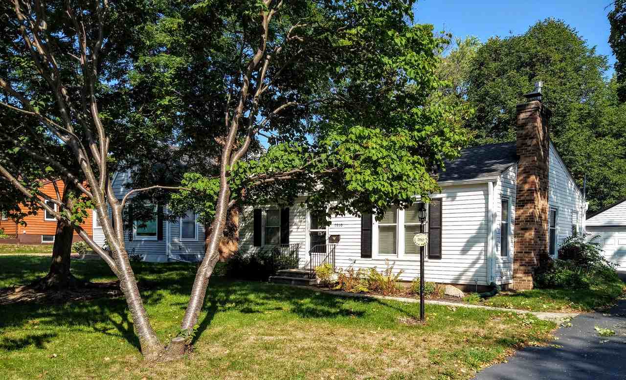 7910 Division St - Photo 2 of 28