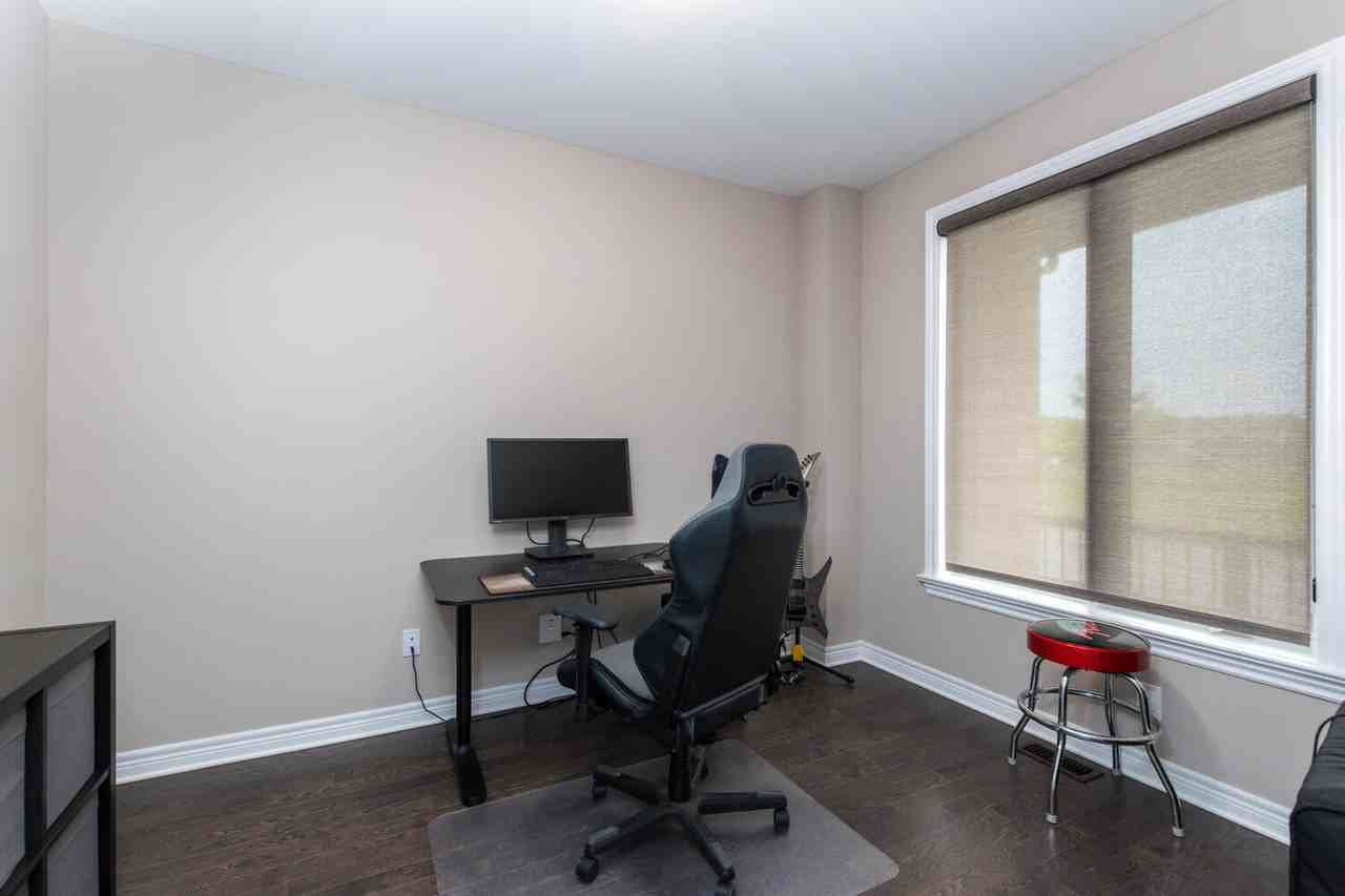 78 Watershield Ridge - Photo 6 of 29