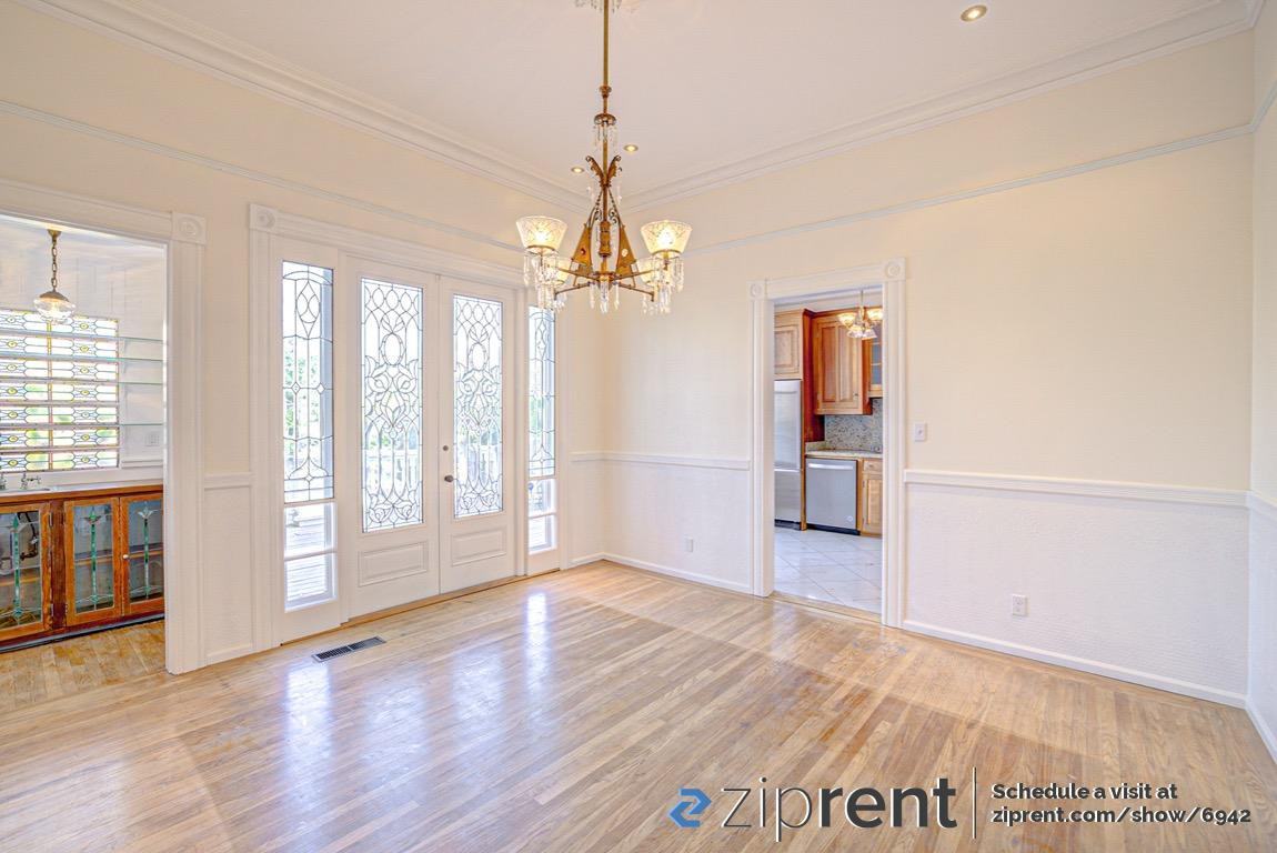 1716 Baker St - Photo 2 of 19