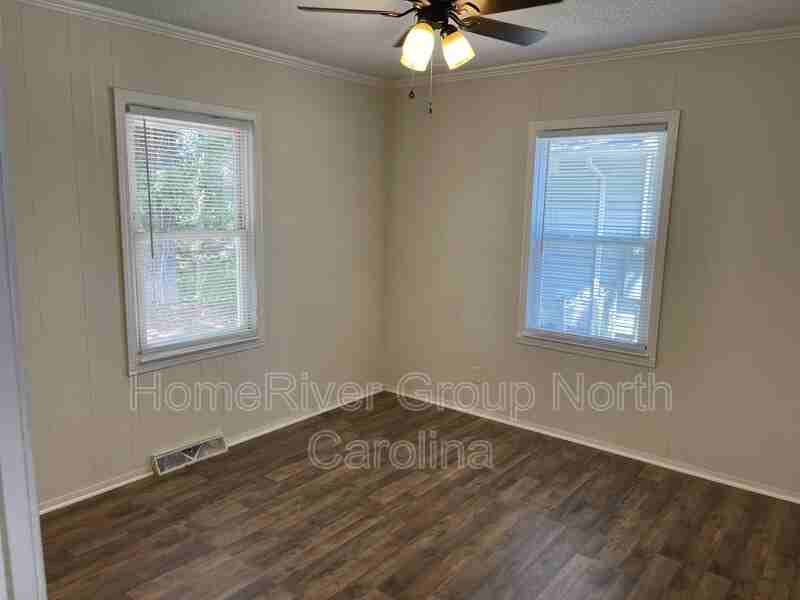 3102 Immanuel Rd - Photo 3 of 7