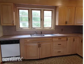 80 Old Plains Rd - Photo 3 of 3