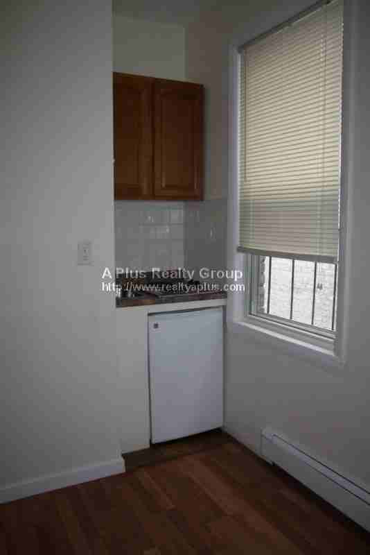 S Huntington Ave #303