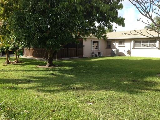 1410 Beta Ct N - Photo 3 of 13