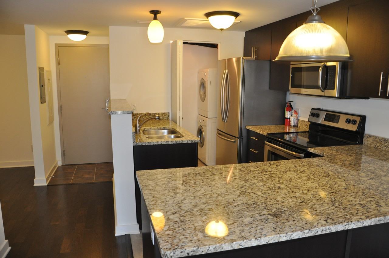 456 King Edward Avenue #409 - Photo 2 of 9