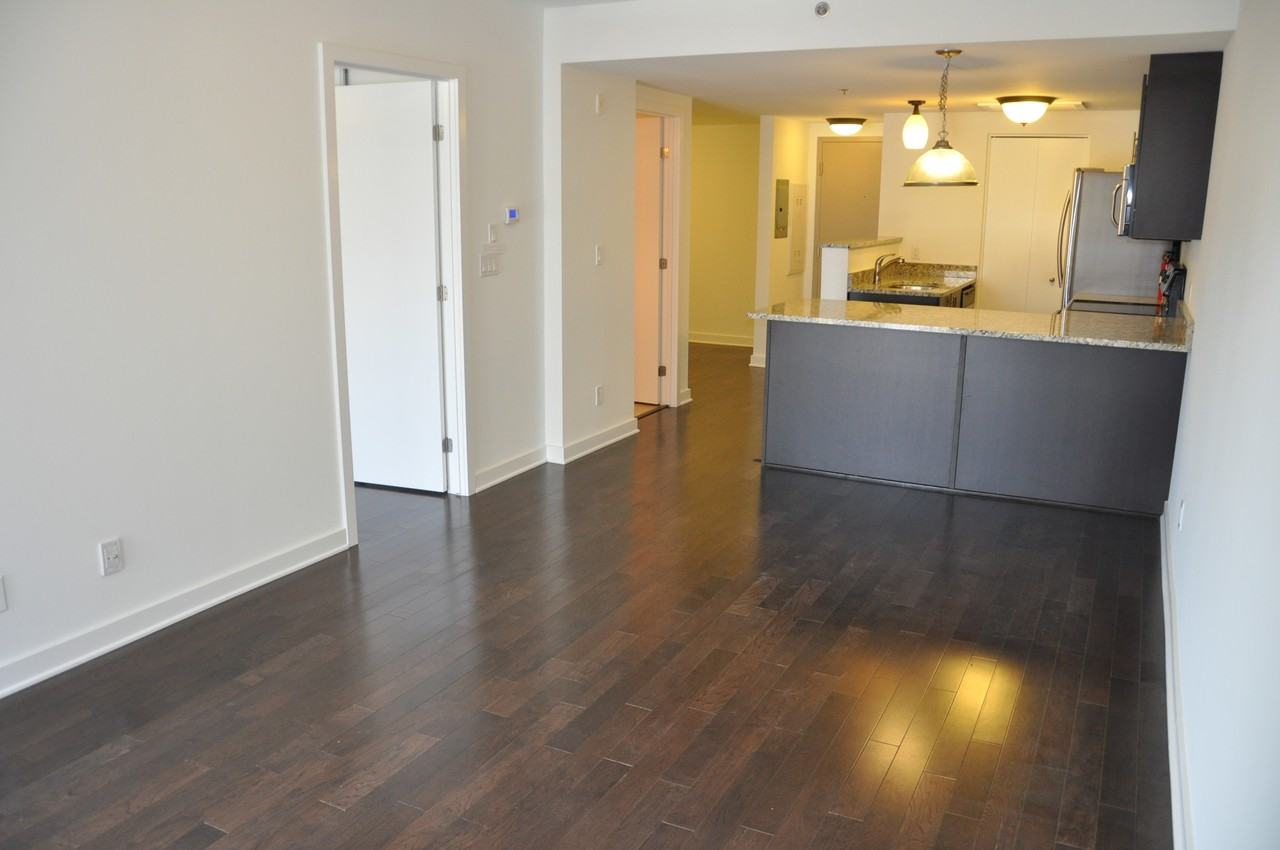 456 King Edward Avenue #409 - Photo 4 of 9
