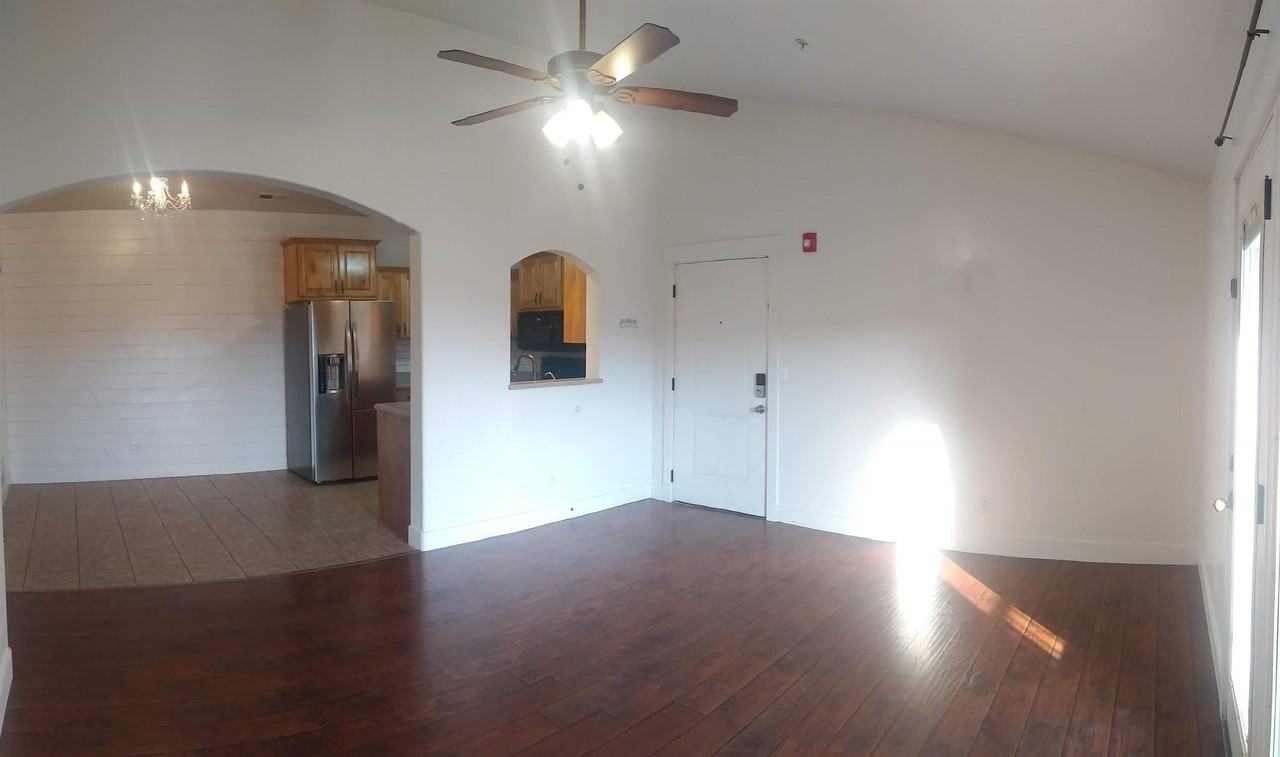 1045 S 1700 W #1 - Photo 6 of 17