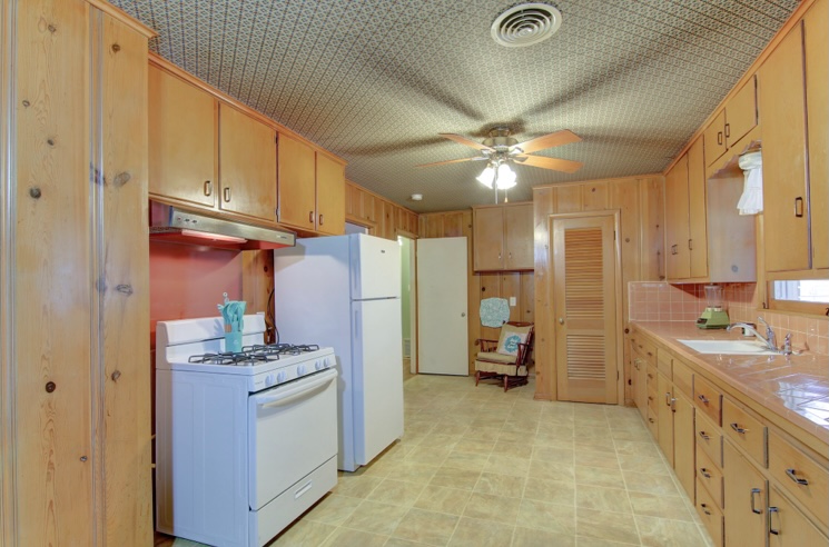 2408 N 49th St - Photo 6 of 14