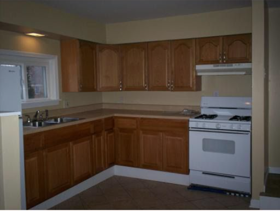 1180 Forest Ave - Photo 2 of 6