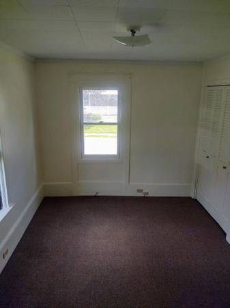 Avenue D - Photo 2 of 8