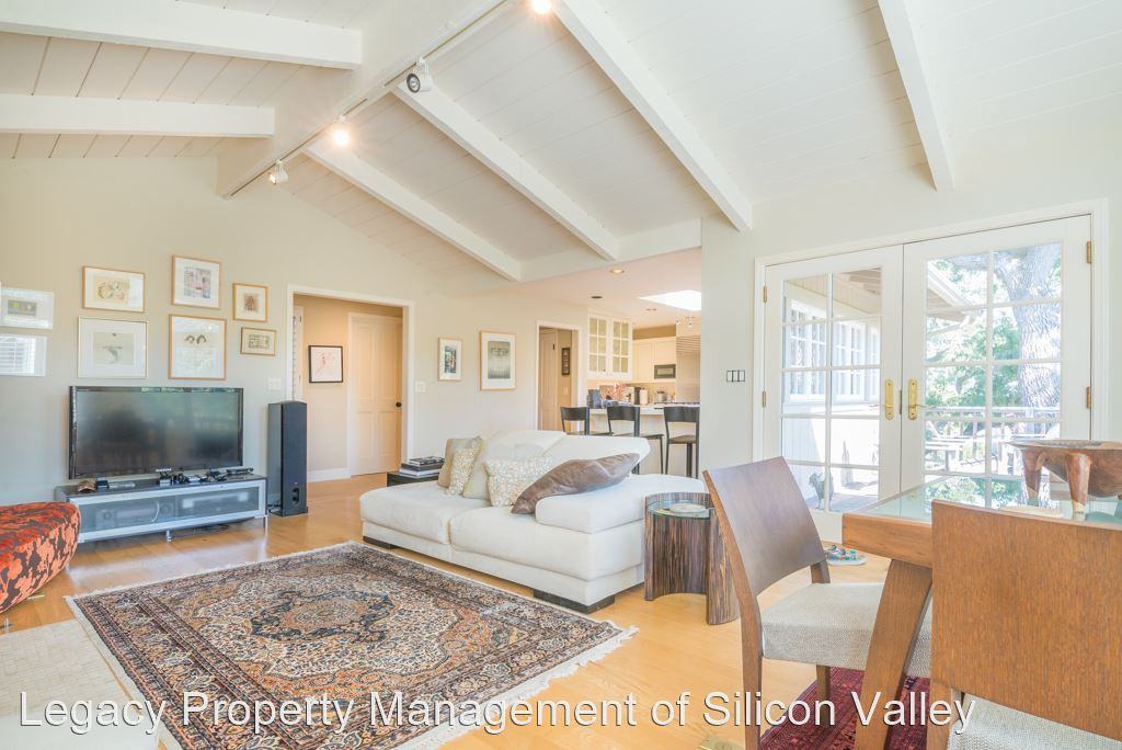 1364 Rimrock Dr - Photo 3 of 40