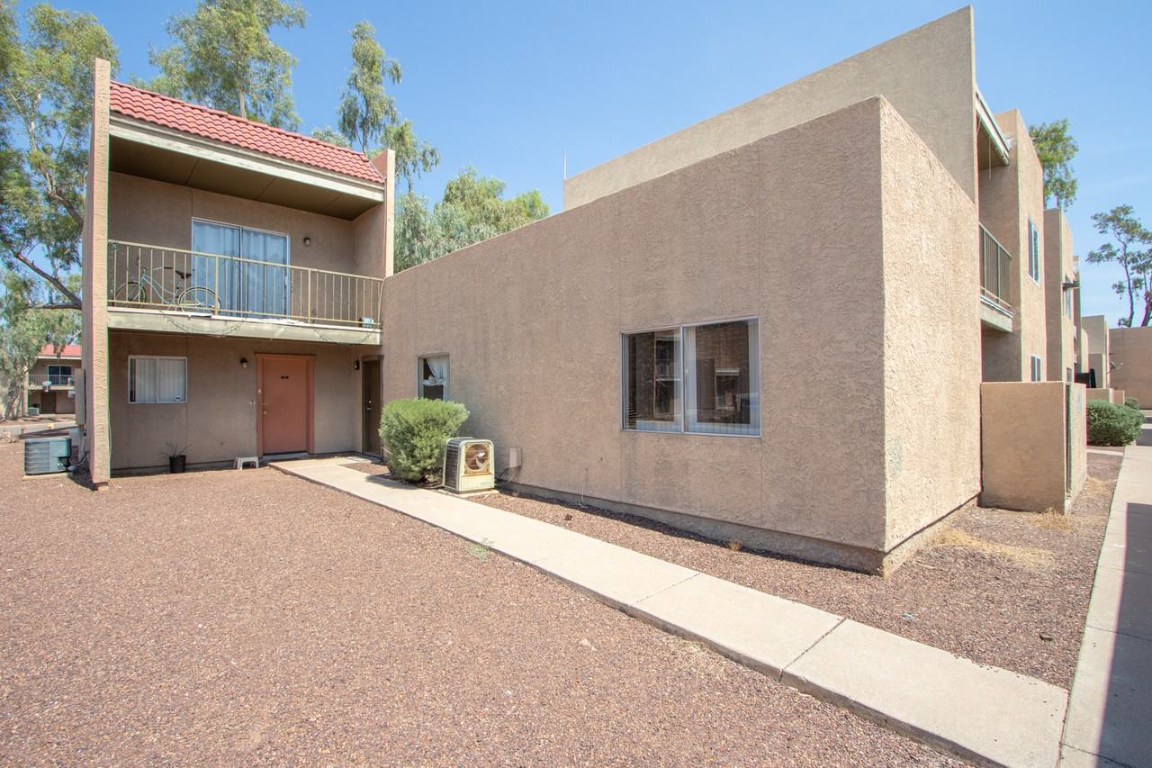 2826 E MONTE CRISTO AVE - Photo 2 of 2