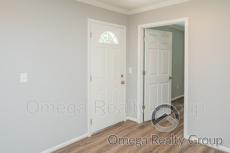 1172 Aquarius Dr #280 - Photo 5 of 38