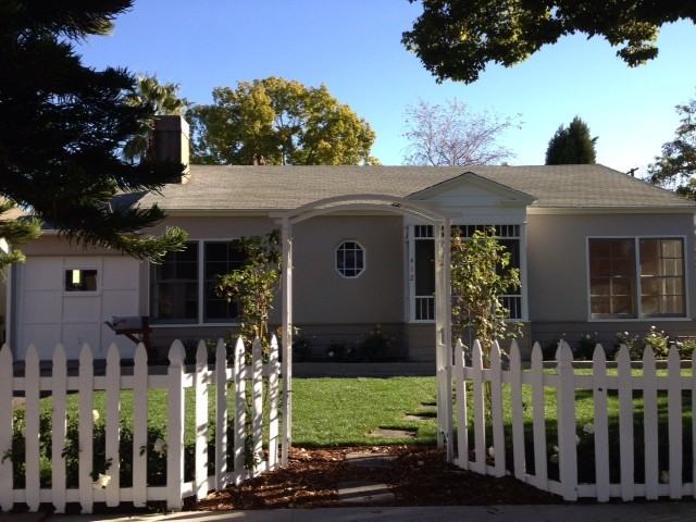 412 S Parish Pl - Photo 3 of 39