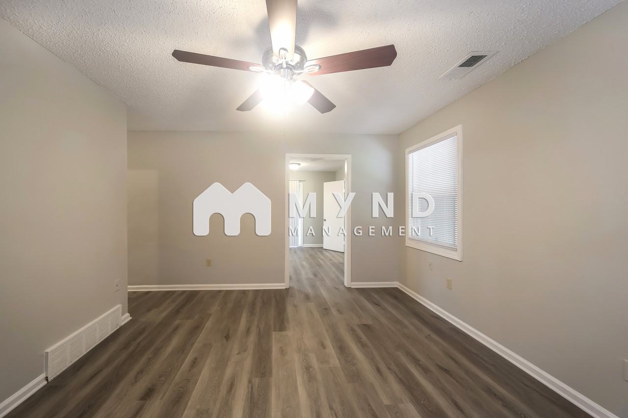 5177 Brenda Cv - Photo 2 of 16