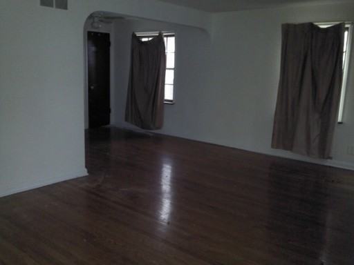 2010 N Hanley Rd - Photo 2 of 7