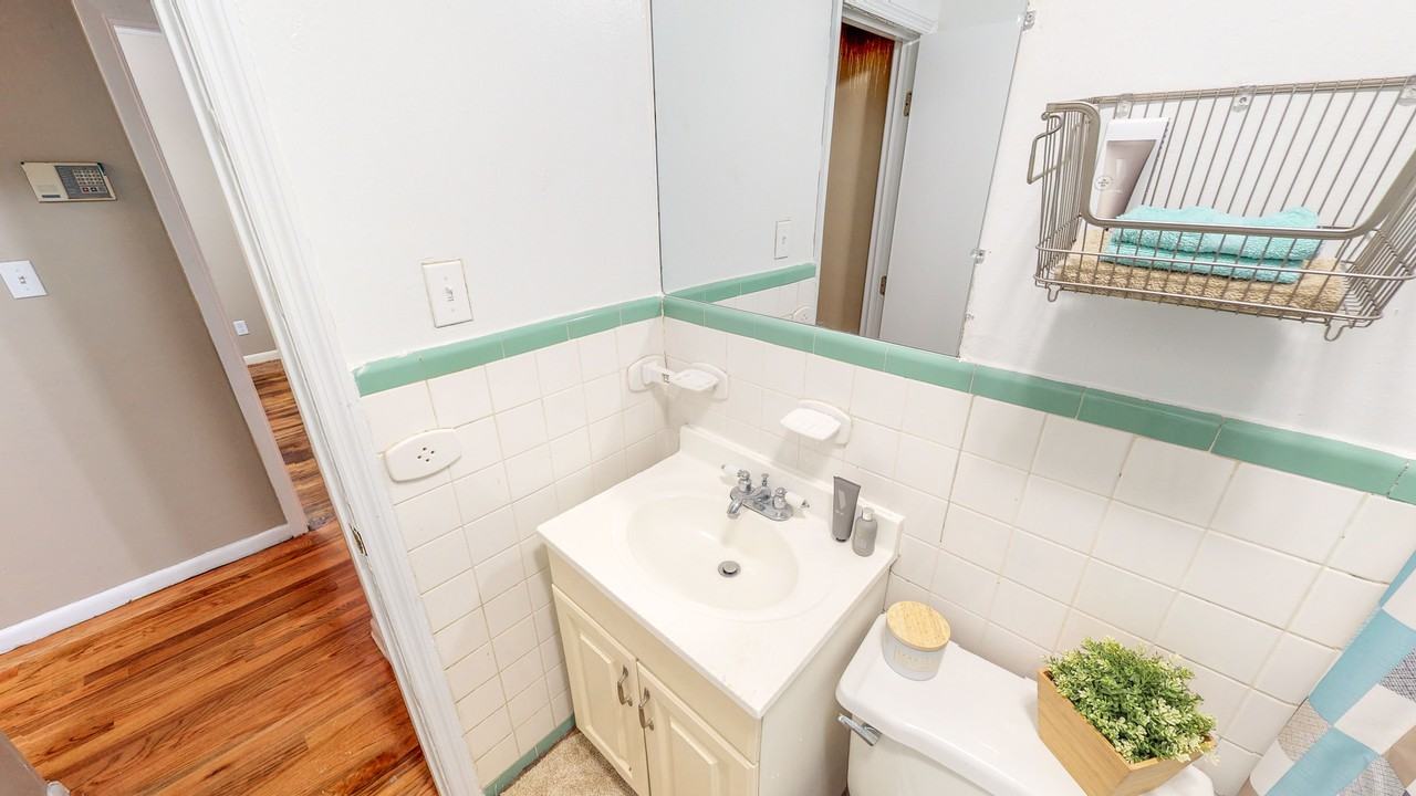 31705 Private Bedroom for Female Student or Professional (Bedroom - Photo 4 of 13