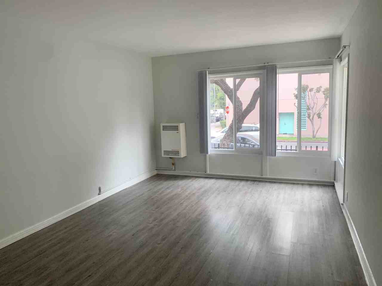 855 S Oxford Ave #2 - Photo 3 of 12