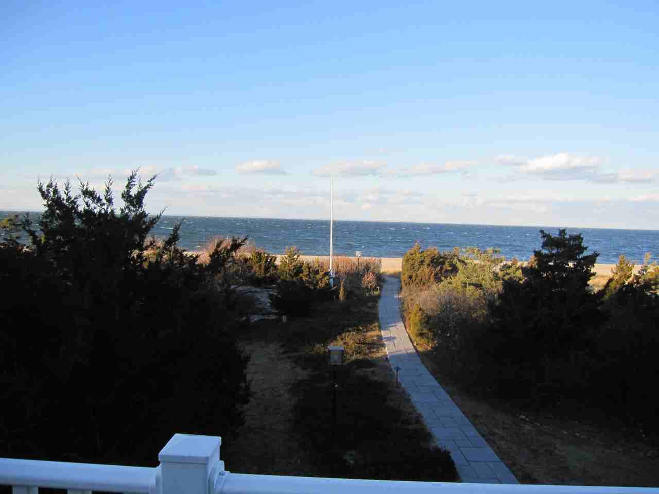 113 Harbor Beach Rd - Photo 2 of 10